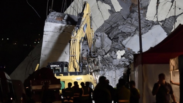 Ιταλία-κατάρρευση γέφυρας: Τουλάχιστον 35 είναι οι νεκροί, σύμφωνα με την αστυνομία