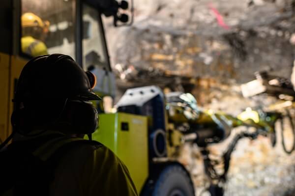 Αξιοποίηση νέων ψηφιακών τεχνολογιών από την Ελληνική Εξορυκτική Βιομηχανία