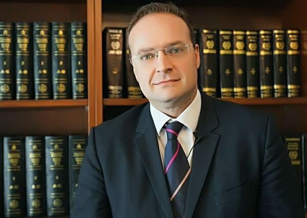 Παρέμβαση Βαλιάνου για τη διακοπή ρεύματος στη Β. Χαλκιδική