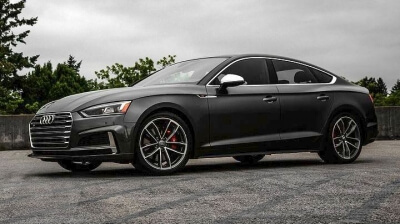 Περισσότερο σπορ σχεδιασμό για το νέο Audi S5 Sportback