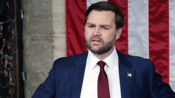 Για τον Τζέι Ντι Βανς, η Δανία "δεν έχει κάνει καλή δουλειά" στη Γροιλανδία