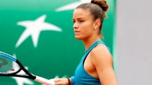 Η Σάκκαρη νίκησε την Σαράποβα