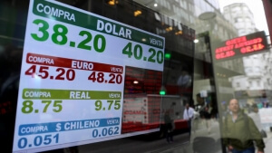 Αργεντινή: El Pais: Η χώρα πιάνει πάλι πάτο, καθώς τα μέτρα του ΔΝΤ για να βγει από την κρίση αναμένεται να επιδεινώσουν την κατάσταση των πολιτών