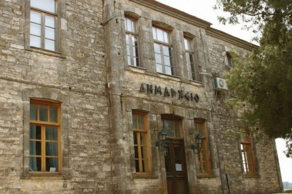 Μήνυμα της Δημάρχου Κασσάνδρας για τους επισκέπτες στην περιοχή