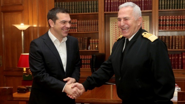 Συνάντηση Τσίπρα - Αποστολάκη. Η επιλογή του για τη θέση του υπουργού Άμυνας, σαφές μήνυμα στο εσωτερικό και στο εξωτερικό