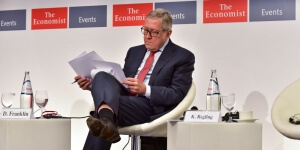 Κλάους Ρέγκλινγκ: Εάν η Ελλάδα εφαρμόσει όλες τις μεταρρυθμίσεις, μπορεί να βγει επιτυχώς από το πρόγραμμα τον Αύγουστο