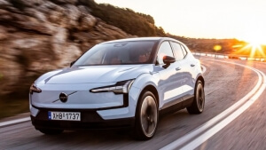 Πρώτη οδήγηση του ολοκαίνουργιου Volvo EX30