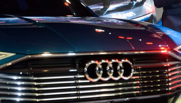 Τα αυτοκίνητα της Audi θα «μιλάνε» με τα φανάρια των δρόμων