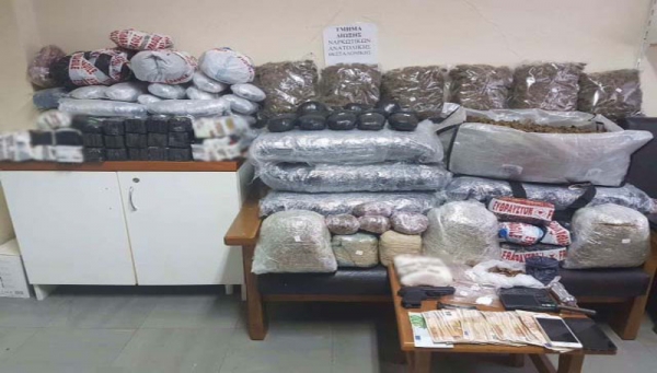 Θεσσαλονίκη: Θα «έριχναν» 90 κιλά χασίς σε πιάτσες τοξικομανών