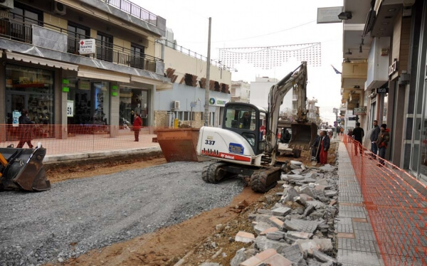 Σε πλήρη εξέλιξη βρίσκεται το έργο “Εσωτερική οδοποιία τμημάτων οδών στον οικισμό Ν. Μουδανιών"