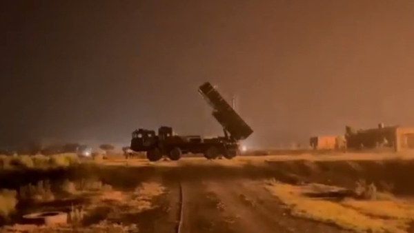 Κλιμακώνεται η αντιπαράθεση Ινδίας και Πακιστάν