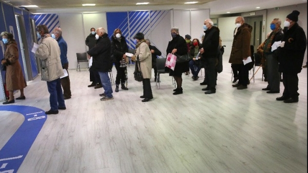 Ποιοι θα μπορούν να κλείσουν ραντεβού για εμβόλιο μέσα στον Απρίλιο