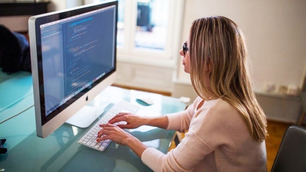 Όλο το Δημόσιο στην οθόνη του υπολογιστή μας!