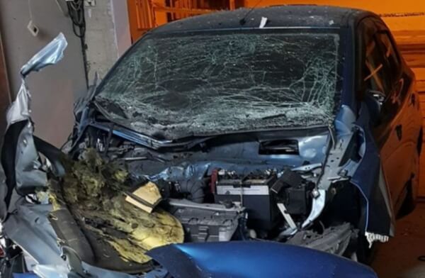 Κυκλώματα ναρκωτικών, αρχαιοκαπηλίας και ηλεκτρονικού τζόγου βρίσκονται, σύμφωνα με τον δήμαρχο Πάφου, πίσω από την βομβιστική επίθεση κατά του οχήματος της μητέρας του