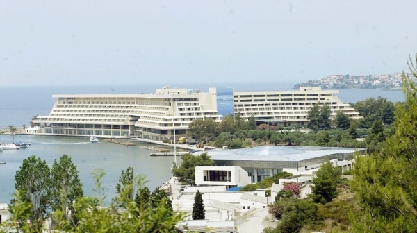 Βρετανοί παραγωγοί αναζητούν τοποθεσίες για γυρίσματα στη Χαλκιδική