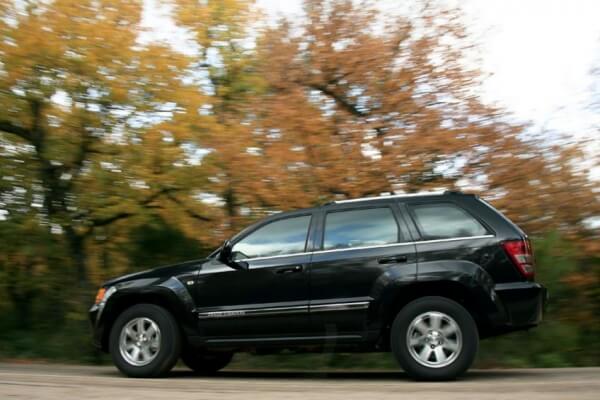 Η αυτοκινητοβιομηχανία Chrysler ανακαλεί 21.598 εισαγόμενα οχήματα τζιπ Cherokee