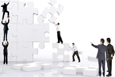 Τι θα άλλαζα «εδώ και τώρα» στον τρόπο με τον οποίο λειτουργεί το κράτος; Απαντούν τέσσερις επιχειρηματίες