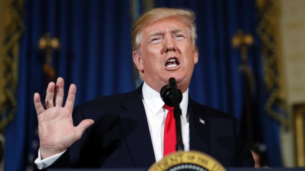 Ο πρόεδρος Ντόναλντ Τραμπ ειρωνεύεται τον ηγέτη της Βόρειας Κορέας "το δικό μου κουμπί είναι μεγαλύτερο"