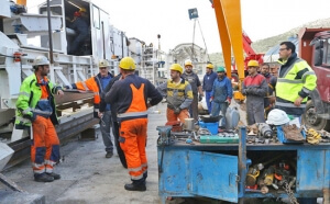 Στο τραπέζι η κατάργηση 13ου &amp; 14ου μισθού