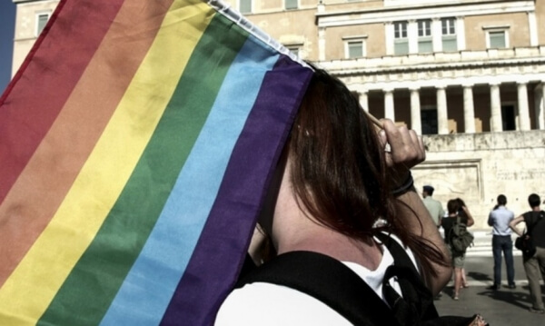 «Η Βουλή έκανε βήματα μπροστά» αναφέρει ο Δημήτρης Παπαδημούλης για το νομοσχέδιο ταυτότητας φύλου