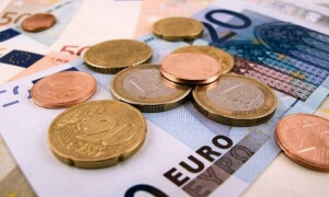 Πόσο κόβονται 600.000 συντάξεις - Σε ποιους το μεγαλύτερο «μαχαίρι»