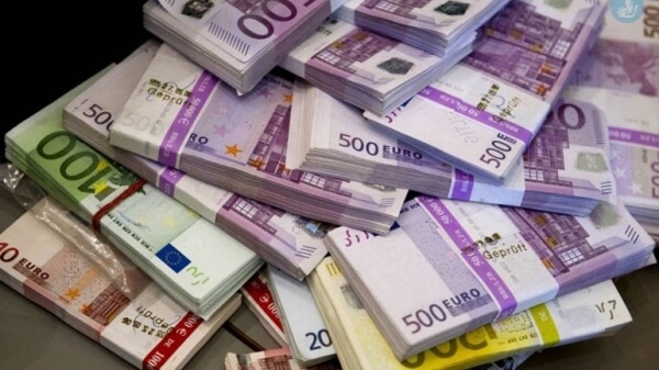 Υπάλληλος της Περιφέρειας Κ. Μακεδονίας ελέγχεται για «μαύρα» εισοδήματα ύψους 700.000 ευρώ