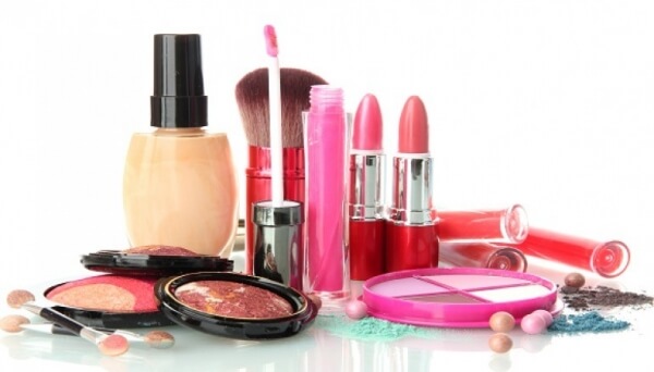 Στο "μικροσκόπιο" της Επιτροπής Ανταγωνισμού η αγορά καλλυντικών