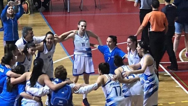 Δώδεκα κορίτσια ανέβασαν την Ελλάδα ψηλά!