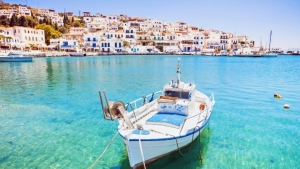 Σε ετοιμότητα η τουριστική βιομηχανία της Ελλάδας λίγες ημέρες πριν από το άνοιγμα στις 15 Μαΐου