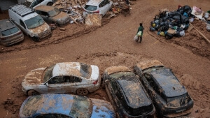 Ισπανία: Τουλάχιστον 217 οι νεκροί από τις πλημμύρες - Έντονες αποδοκιμασίες κατά του πρωθυπουργού και του βασιλιά