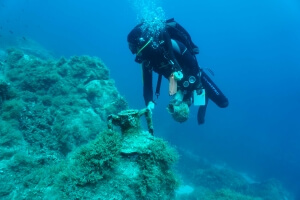 Αρχαία κατάλοιπα, ναυάγια και σημαντικά κινητά ευρήματα εντοπίστηκαν στη Δήλο, ενημερώνει το υπουργείο Πολιτισμού