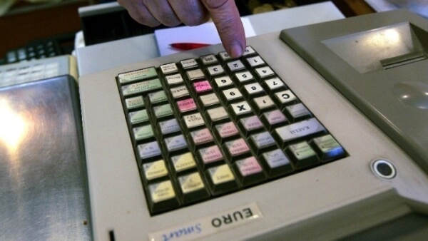 Ενόψει αλλαγών στον τεκμαρτό τρόπο φορολόγησης των ελευθέρων επαγγελματιών