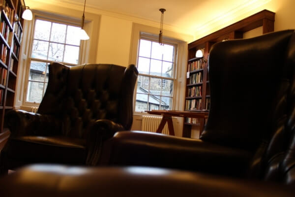 Η Βιβλιοθήκη των Λαθών (στο Εδιμβούργο)