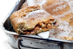 Μηλόπιτα με τσιχλωτό χαλβά - νηστίσιμη
