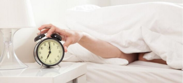 Τα παιδιά στο σπίτι σημαίνουν λιγότερο ύπνο για τις γυναίκες (αλλά όχι για τους άνδρες)