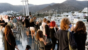 Όλα τα νέα μέτρα που ισχύουν από σήμερα - Πώς θα γίνονται οι μετακινήσεις στα νησιά και θα λειτουργούν οι χώροι ψυχαγωγίας