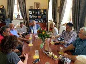 Στο Δημαρχείο Πολυγύρου η Υφυπουργός Αγροτικής Ανάπτυξης, Φωτεινή Αραμπατζή