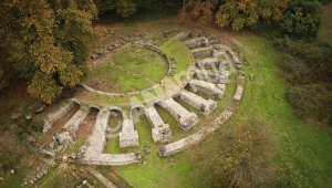 Στους αρχαίους μύθους και τον σύγχρονο πολιτισμό της Μακεδονίας θα μυηθούν 220 εκατ. Ρώσοι τηλεθεατές