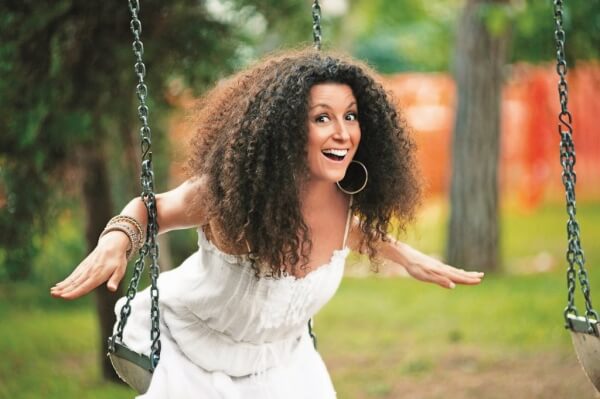 Στους πέντε κορυφαίους κωμικούς του πλανήτη η Κατερίνα Βρανά