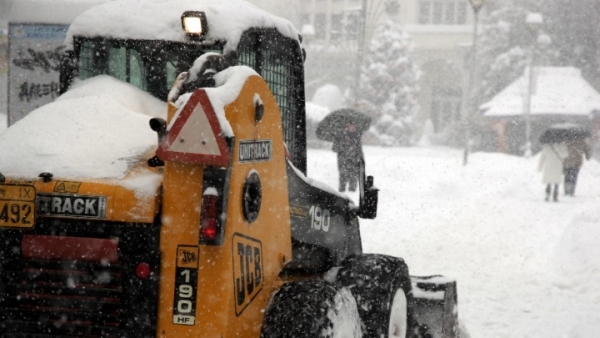 Αποχιονισμοί στη Χαλκιδική από τον Μαρμαρά μέχρι τη Σάρτη και στην περιοχή της Ουρανούπολης