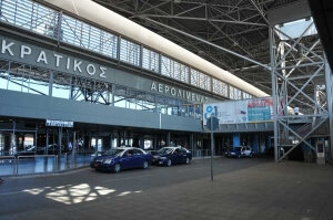 Εξιχνιάστηκαν κλοπές από αποσκευές ταξιδιωτών στο αεροδρόμιο "Μακεδονία". Συνελήφθη 36χρονος, εργαζόμενος στον Κρατικό Αερολιμένα