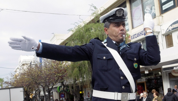 Αυξημένα μέτρα της τροχαίας για την έξοδο της Πρωτομαγιάς