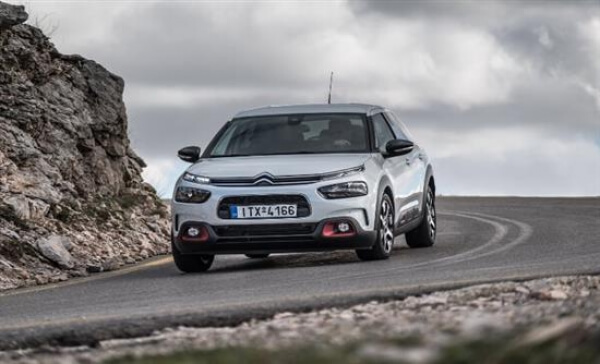 Δοκιμή ανανεωμένου Citroen C4 Cactus 1.6 BlueHDI 100 S&amp;S Shine