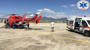 Αεροδιακομιδή 70χρονης με εγκεφαλική αιμορραγία απο τον Πολύγυρο στη Θεσσαλονίκη