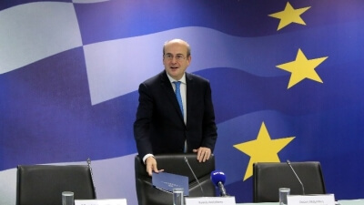 10 νέες πρωτοβουλίες για τον περιορισμό των τραπεζικών προμηθειών και την ενίσχυση του ανταγωνισμού