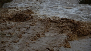 Μια νεκρή στη Μάνδρα Αττικής, από τις πλημμύρες