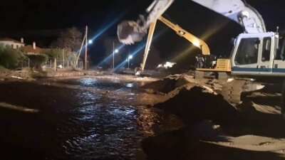 Στο ενδεχόμενο κατολισθήσεων στη Σιθωνία, λόγω των έντονων βροχοπτώσεων, εστιάζουν την προσοχή τους οι υπηρεσίες της ΠΚΜ
