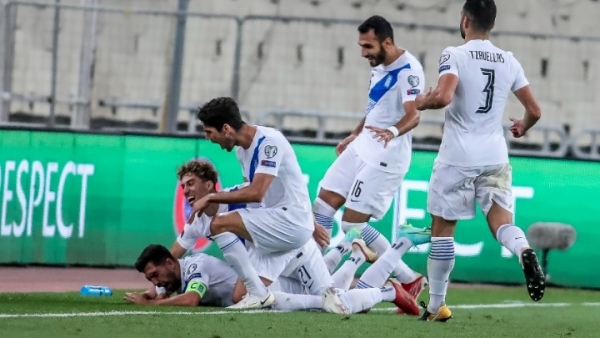 «Ζωντανή» για την 2η θέση η Εθνική