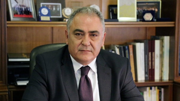 Γιάννης Χατζηθεοδοσίου: Το 75% των επαγγελματιών θα καταβάλει χαμηλότερες ασφαλιστικές εισφορές και το 10% θα πληρώνει τα ίδια