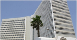 Γερμανοί και λοιποί "εταίροι" τα θέλουν όλα για να εκταμιεύσουν